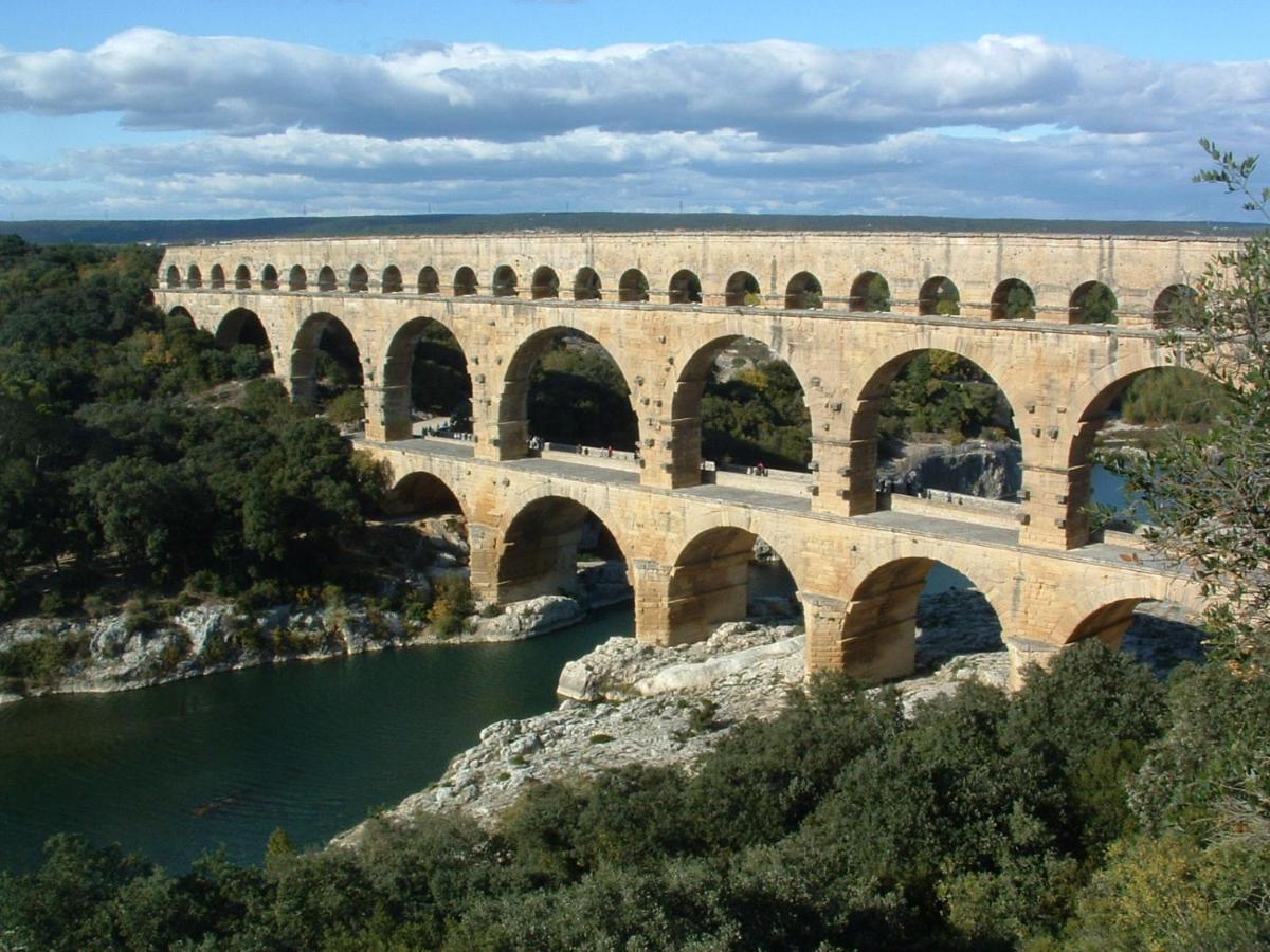 Le Cherche Midi, Entre Nimes, Le Pont Du Gard, Uzes, Arles Marguerittes Eksteriør billede