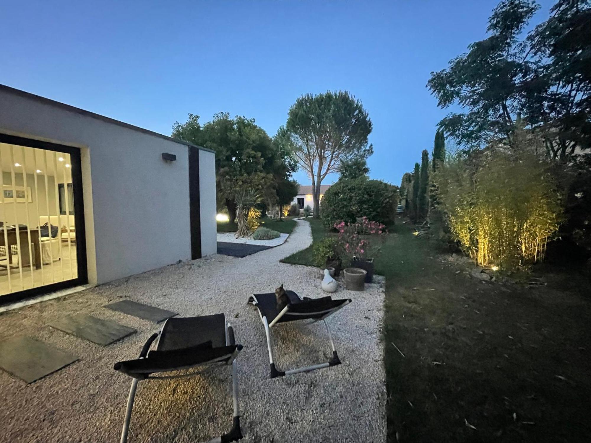Le Cherche Midi, Entre Nimes, Le Pont Du Gard, Uzes, Arles Marguerittes Eksteriør billede